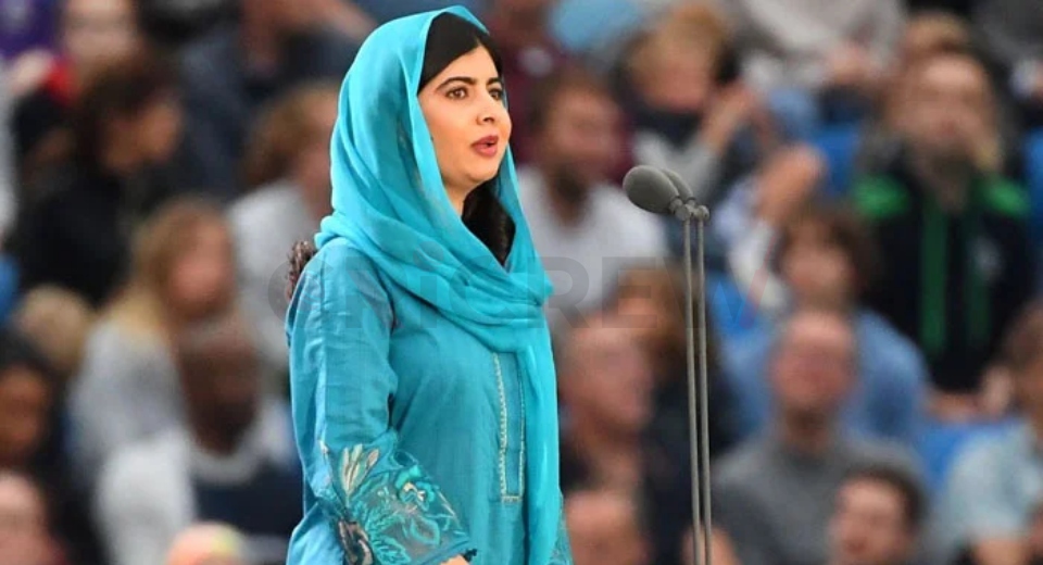 Malala Yousafzai addresses the crowd, CWG 2022 opening