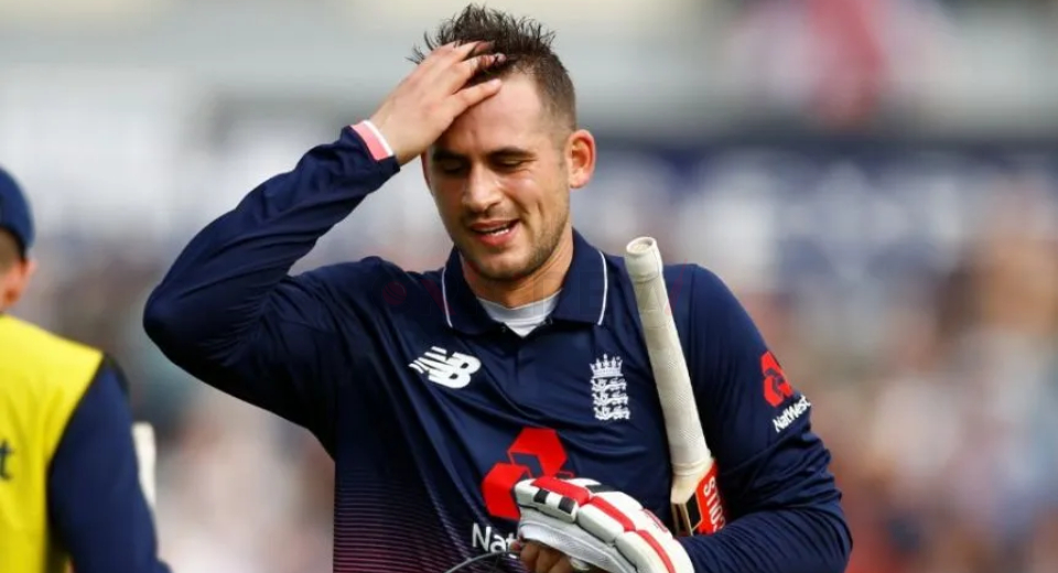 Alex Hales return to England's T20I squad