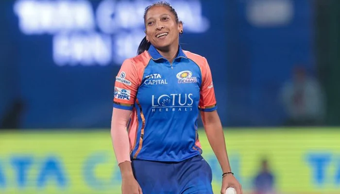 Who has bowled fastest delivery in women's cricket?