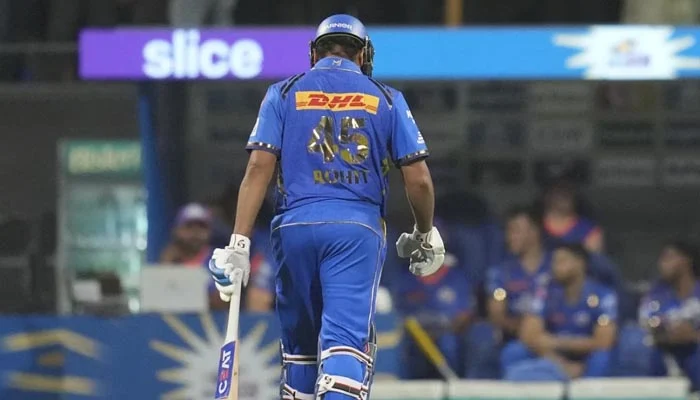 Rohit Sharma ties with Dinesh Karthik for most ducks in IPL